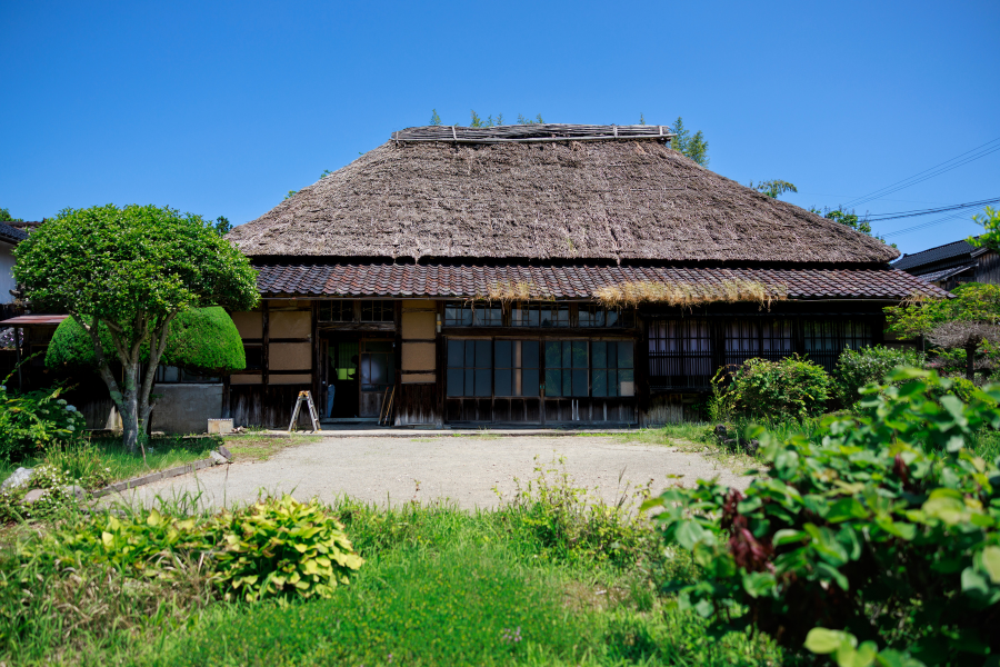 Hojo Heritage, a 350-year-old thatched-roof cultural estate on Sado Island, Japan, preserved as a national cultural property.